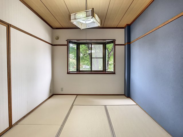 [Wi-Fi] 光と風と 青と蒼の和室|出窓のある和室