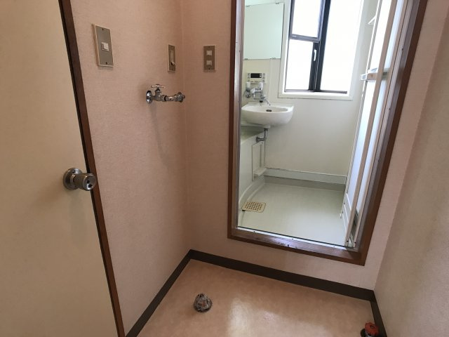 [Wi-Fi] 光と風と 青と蒼の洗面所|洗濯機置き場→こちらはキッチン横に移動予定です