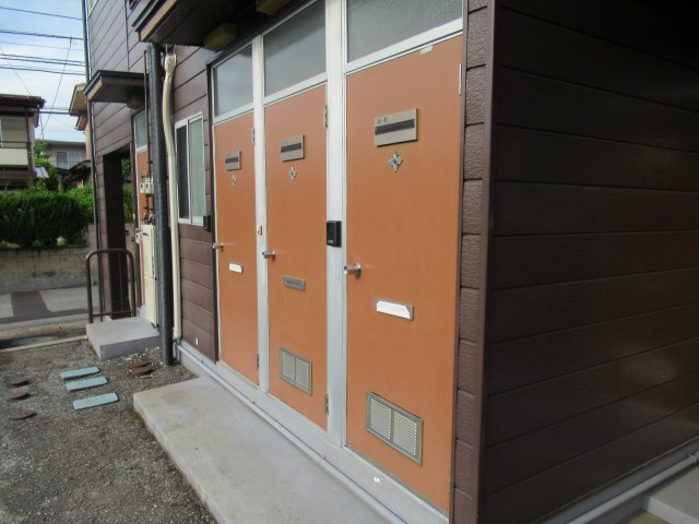 フレンドリー中桜田のエントランス