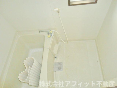 【浴室】 | ファミール泉　B | ※左右反転イメージ