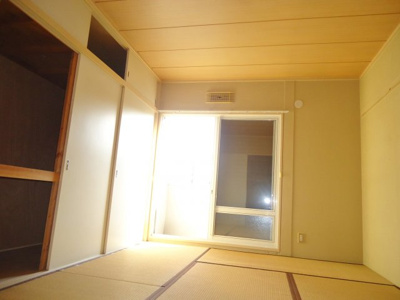 【寝室】 | ファミール泉　B | 和室6帖※写真はイメージです