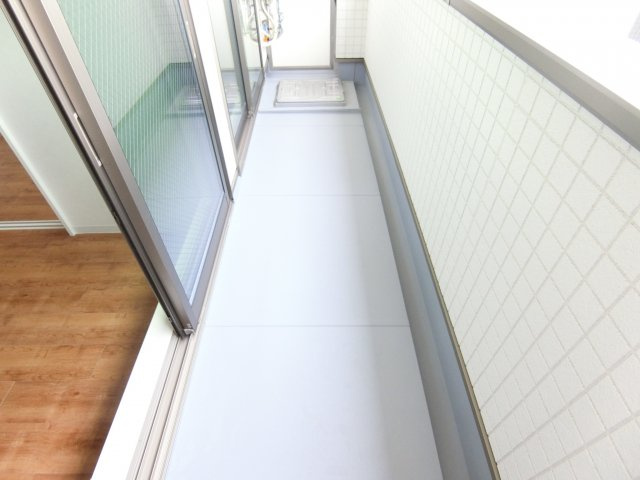 プレミアムスイート狭山駅前のバルコニー