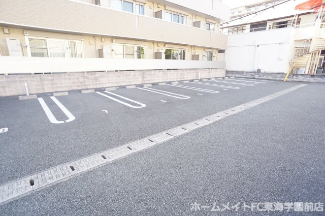 熊本市東区月出２丁目のアパートの駐車場