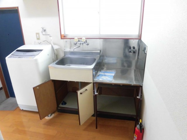 ミネルバ八日町のキッチン