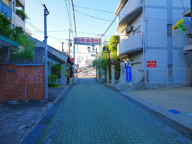 柳町店舗事務所のロビー