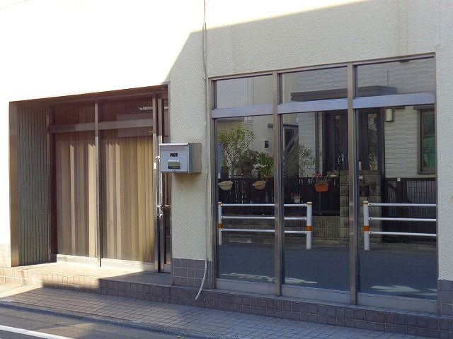 大田区中央２丁目の倉庫のエントランス