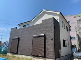 【外観パース】 | 岐阜市六条大溝　新築戸建　全2棟
堂々完成です！！内覧可能！西に玄関をつくり、南側前面居室に！日当り良好♪