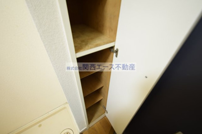 【玄関】 | レオパレスレジデンス新石切