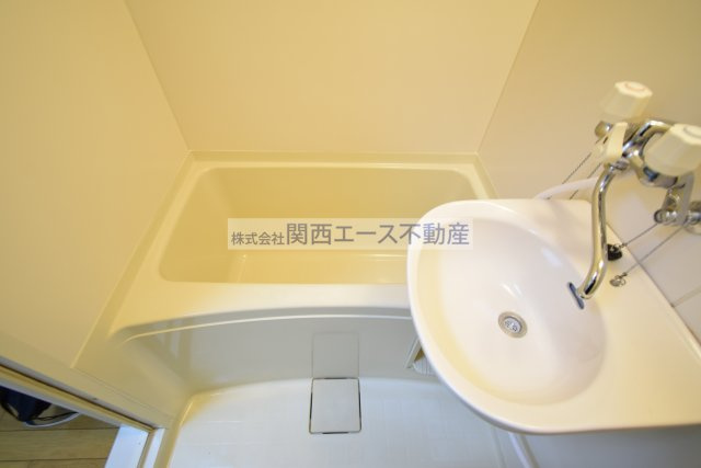 【浴室】 | レオパレスレジデンス新石切
