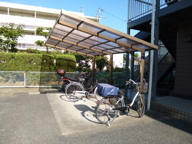 倉敷市笹沖の賃貸マンションのその他共用部分|自転車置き場