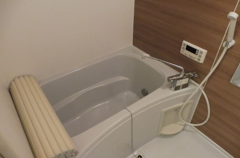 Dearcortkawanami（ディアコートカワナミ）【キャッシュバック対象物件】の浴室|日々の疲れを癒すお風呂付です