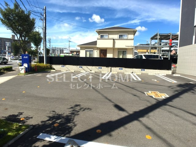 【駐車場】 | Ⅵ　Ｔｏｗｎ　Ｅｘｃｅｌｌｅｎｔ | 車をお持ちの方に嬉しい駐車場付きの物件です