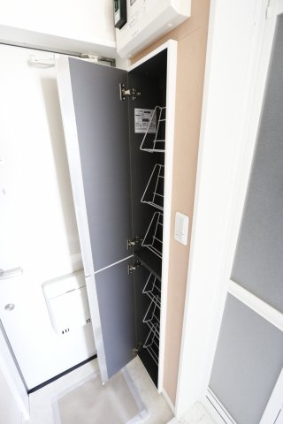 サクセス金沢八景クァトロッチオの瞳の収納