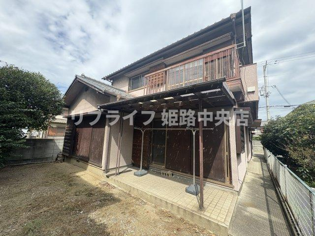 中地戸建のエントランス