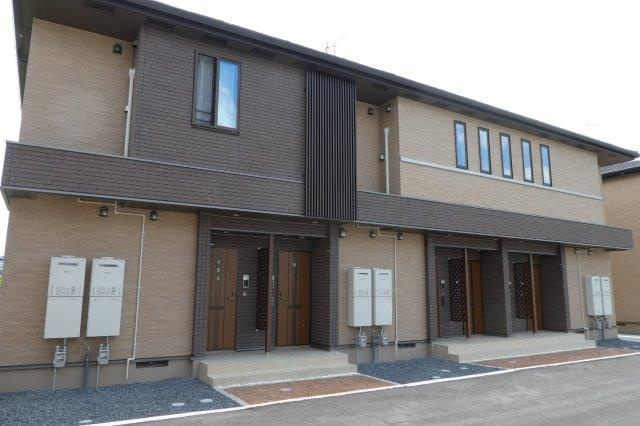 倉敷市真備町川辺のアパートの外観