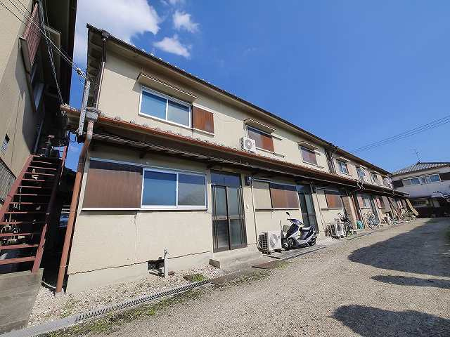 東九条町連棟の外観