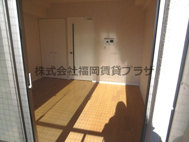 サヴォイマキシマイズ博多ステーション　9階の居間・リビング|別号室のものです。現状優先になります。