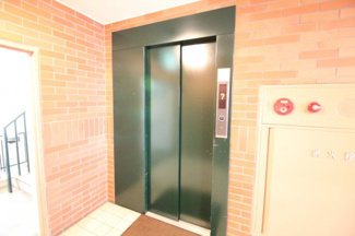 【その他共用部分】 | エレベーターを完備したマンション♪
