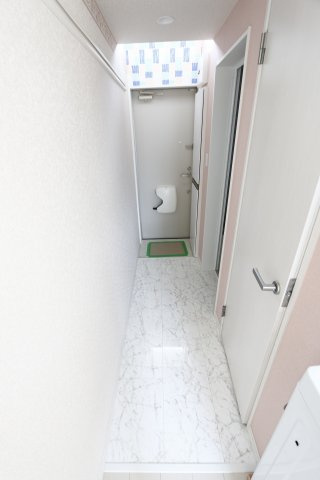 ユナイト追浜ビリーブラントの玄関|同タイプ参考写真です。