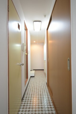 ユーハイツ日本橋の玄関