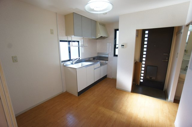 【キッチン】 | クレセントD