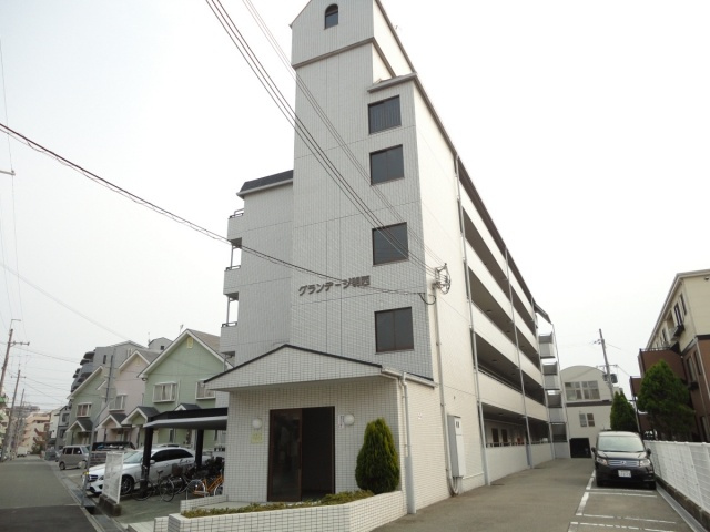 グランテージ明西の外観