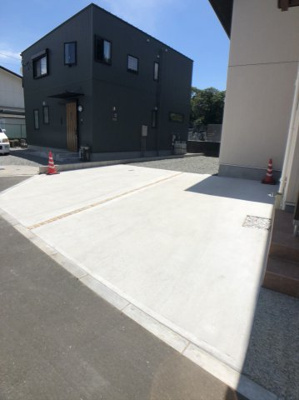 【駐車場】 | 京塚２丁目　新築住宅 | 駐車スペースもあります