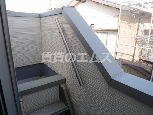 【バルコニー】 | ＧＲＡＮＤＴＩＣ雑餉隈 | ＧＲＡＮＤＴＩＣ雑餉隈のバルコニー