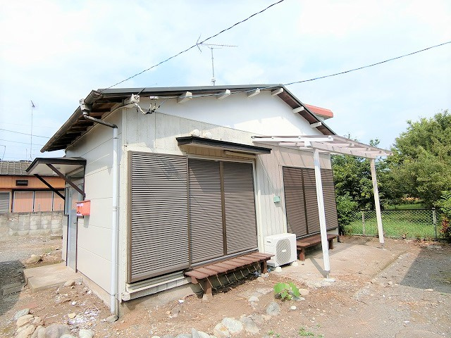 石川邸貸家の外観