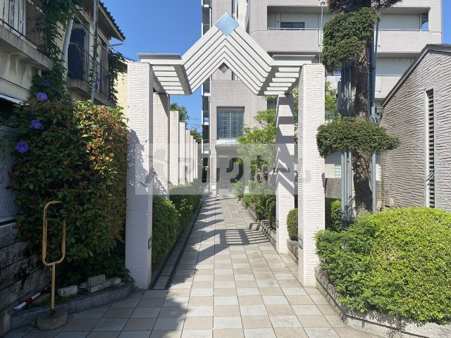 パレフルールのエントランス|パレフルール（柏原市本郷）　エントランス