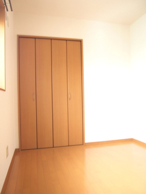 シェトワ【10,000円キャッシュバック対象物件】の洋室|個人の部屋や寝室として使える洋室です