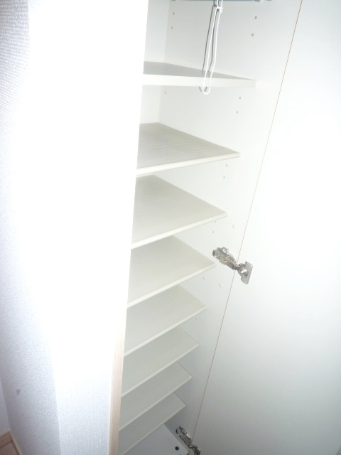 カーサオカⅡの収納|※写真は同タイプの別室になります