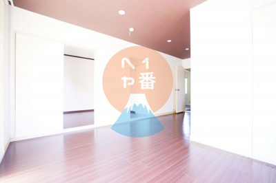 【居間・リビング】 | メゾン・MB | 開放感のあるお部屋ですね