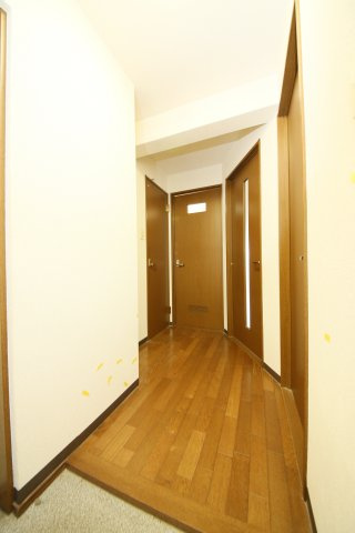 ヴァンベール新舞子の玄関