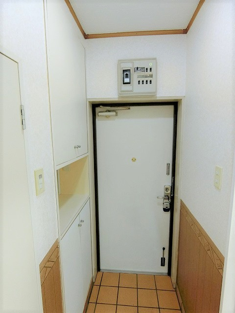 サンシティアサヒの玄関