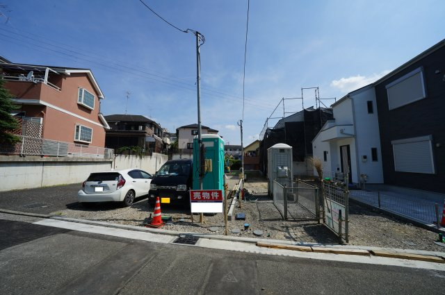 上星川駅から平坦徒歩９分！ＬＤＫ１８．４帖の４ＬＤＫ。カースペース２台♪保土ヶ谷区坂本町　全５棟新築戸建の外観|住環境に配慮された第一種低層住居専用地域です。