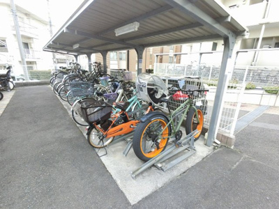 【その他共用部分】 | アンバサダー横浜松見町 | 駐輪場