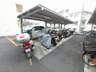 【その他共用部分】 | アンバサダー横浜松見町 | バイク置場