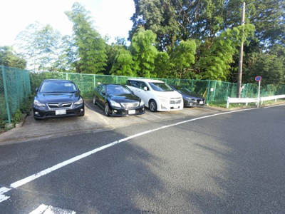 【駐車場】 | 片倉台団地３街区１１号棟 | 平置き駐車場