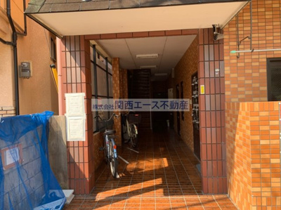 【エントランス】 | ラフィーヌダイミツ
