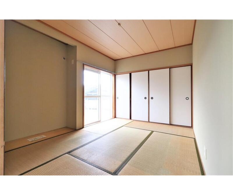 ハイツKOYAMA の和室