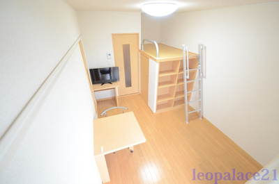 【居間・リビング】 | レオパレスプルーム淀川