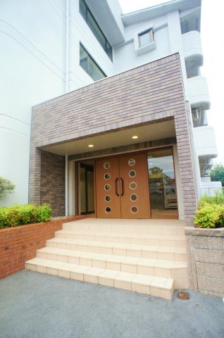 プルミエ国分【キャッシュバック対象物件】のエントランス