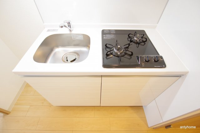 フォーリアライズ南堀江ヴィータ 仲介手数料無料のキッチン