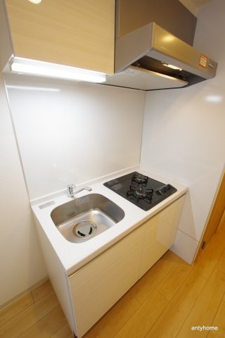 フォーリアライズ南堀江ヴィータ 仲介手数料無料のキッチン