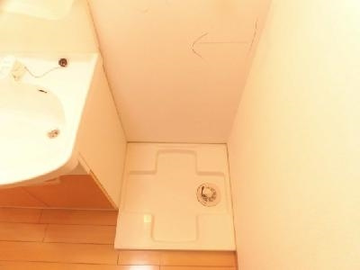 ファーストコート五条若宮（旧アルス若宮）の内装|洗濯機設置スペース