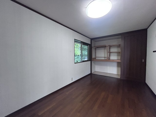 和歌山市善明寺・中古戸建・111769の洋室