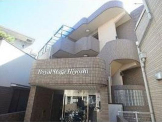 【外観】 | 3階最上階・南向きで陽当たり良好、上階からの生活音もなく戸建感覚を味わえます。
収納力のあるWIC設置。お洗濯に便利な浴室乾燥機付です♪