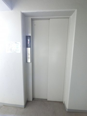 【その他共用部分】 | クリオ西谷伍番館 | エレベーターです。重たい荷物もお持ちの時も、ひと段落できます。