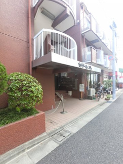 【エントランス】 | 馬込駅徒歩1分の好立地。
安心の新耐震基準。